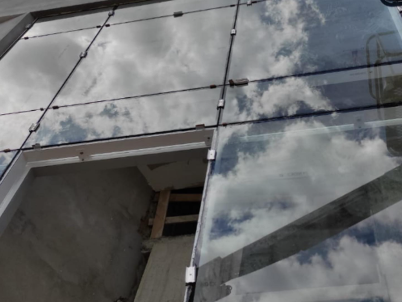 Fachada vidrio Tacuarembó  - Aluminios Pumar | Construex